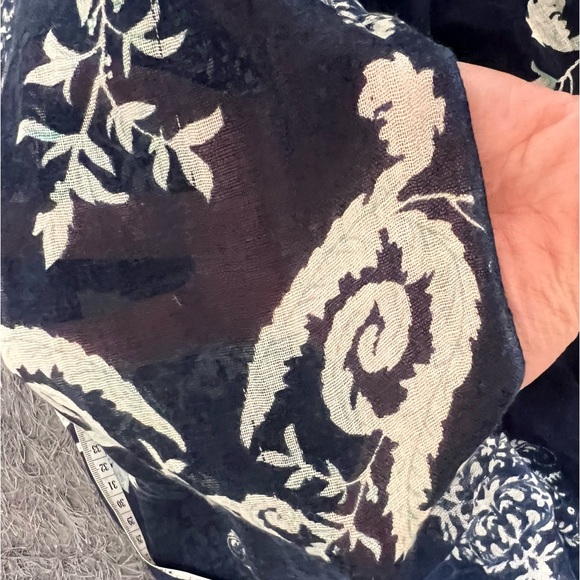 Y2k Blue Fashion Scarf! - Picture 10 of 14